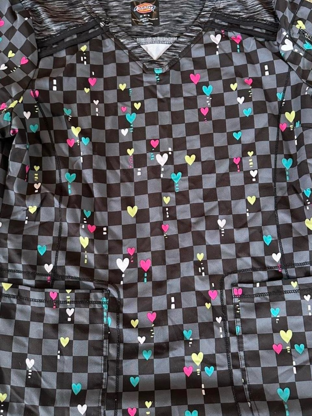 Dickies Black Checkered Scrub Top with Multicolor Hearts SIZE MEDIUM